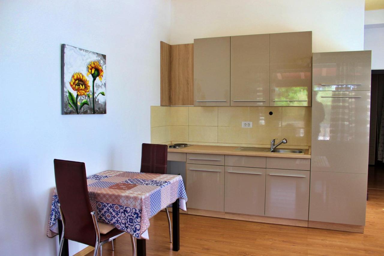 Apartments Kimm Poreč Eksteriør billede