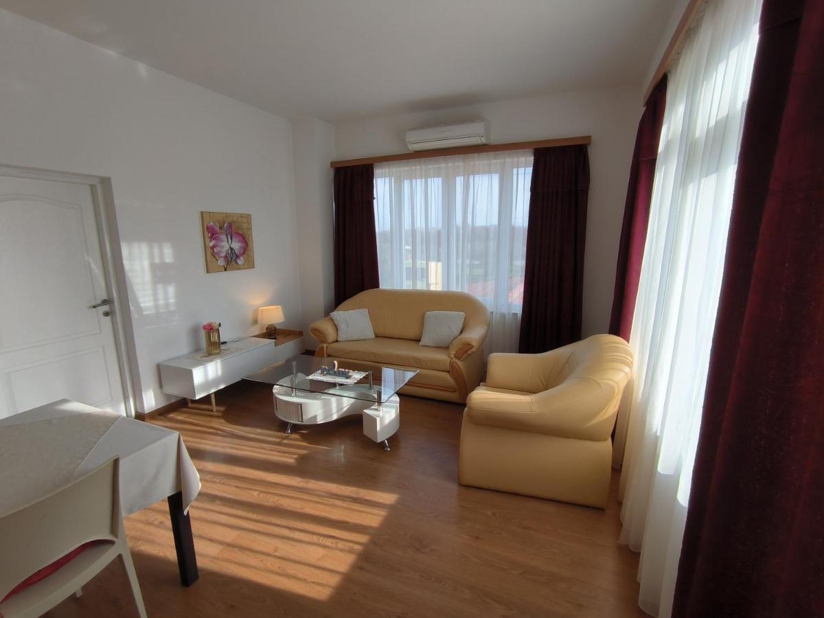 Apartments Kimm Poreč Eksteriør billede